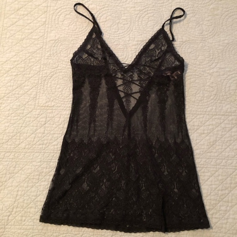 Vintage Victoria’s Secret black lace camisole. Women’s size XS.